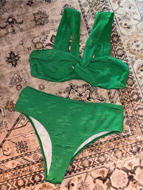 SHEIN Green Textured Twist Front Bikini Set